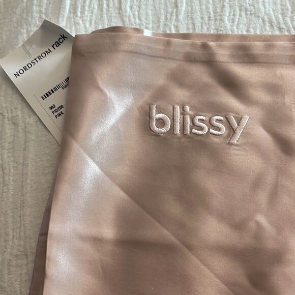 Blissy pink Standard Pillowcase NWT - Picture 6 of 9